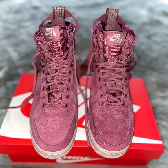 Shoes - Women’s ‘Force Is Female’ SF Air Force 1 Mids